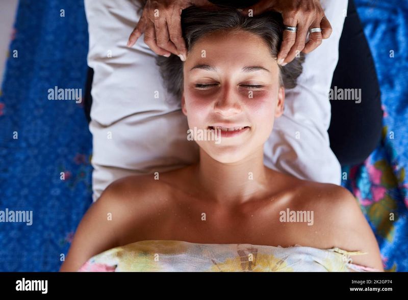 What Are the Conveniences of a Hot Rock Massage Therapy? What Are the Conveniences of a Hot Rock Massage Therapy?